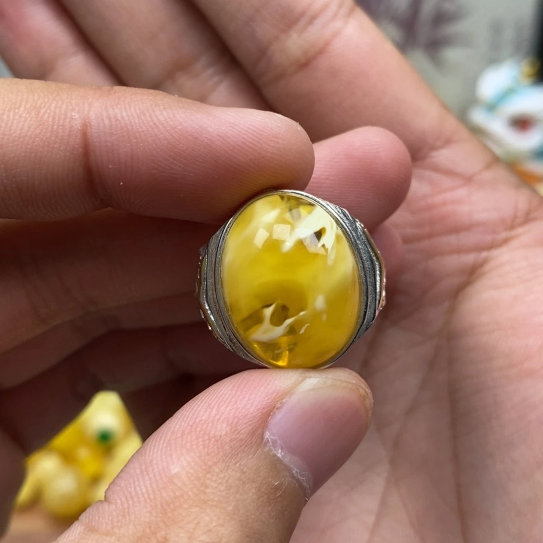 琥珀未镶嵌珠宝奇石