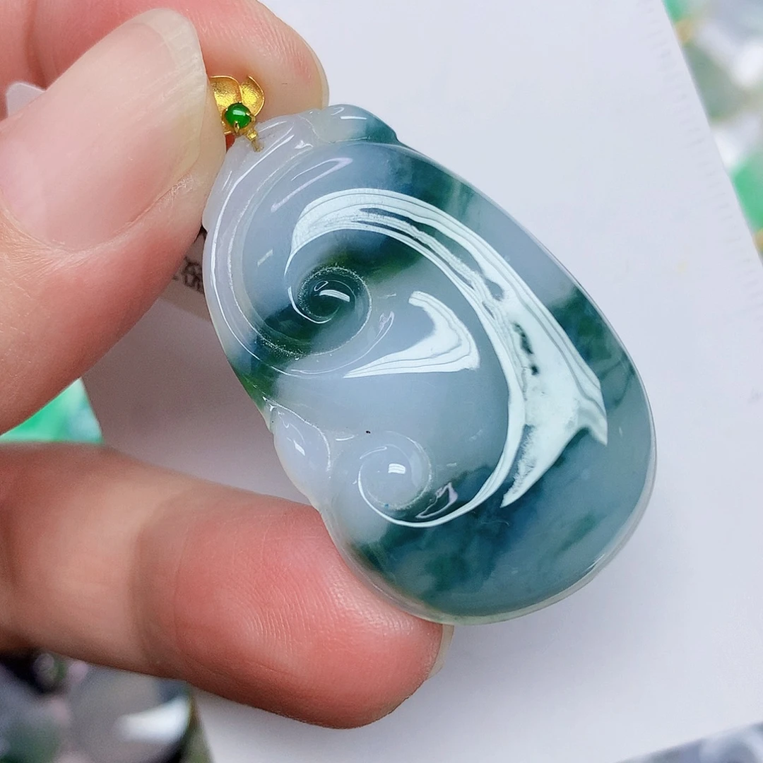 翡翠18K金镶嵌颈饰35679