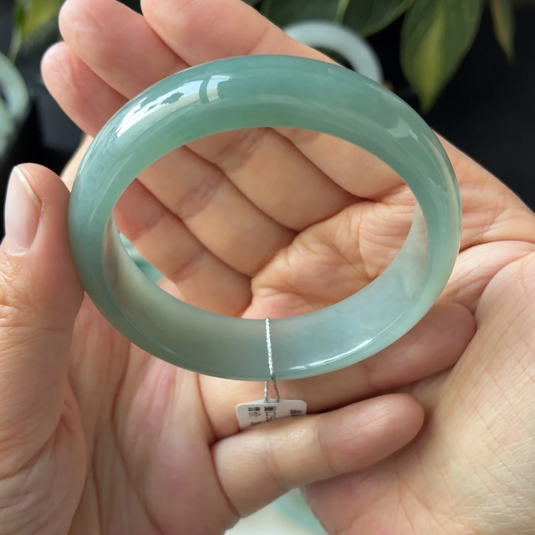 翡翠未镶嵌手镯天然