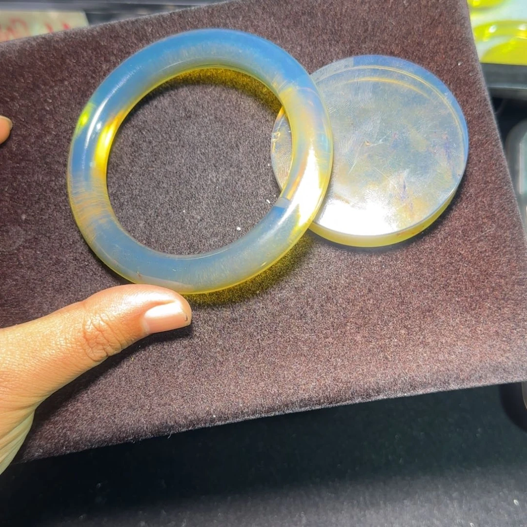 琥珀未镶嵌手镯琥珀