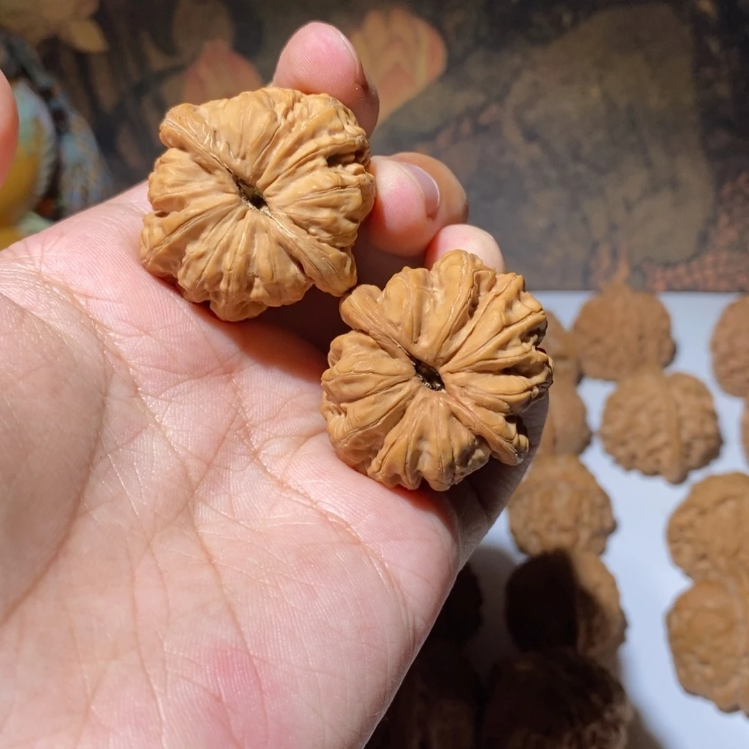 文玩核桃把件39全品原装元宝