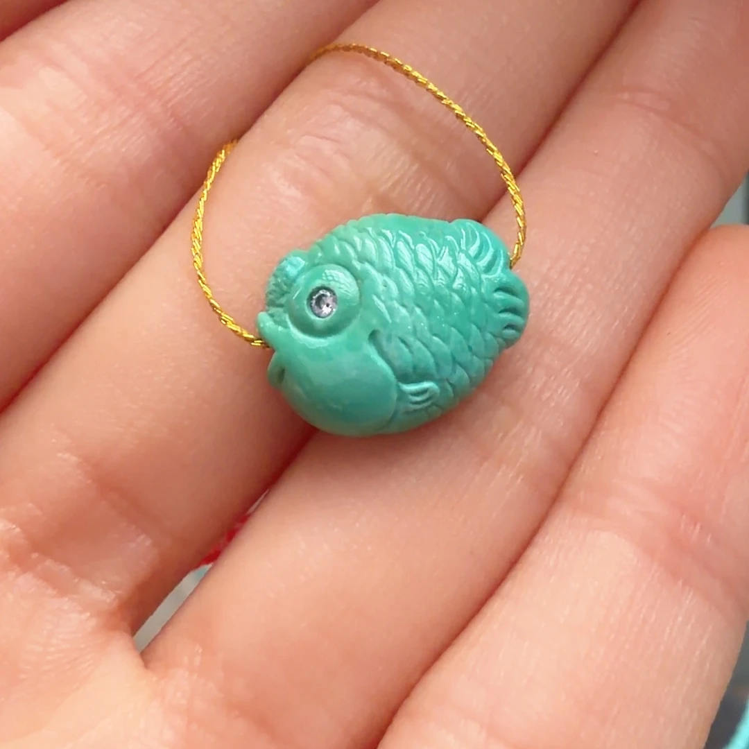 绿松石未镶嵌颈饰