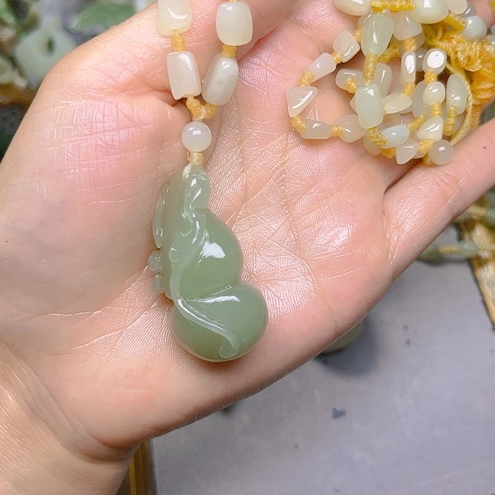 未镶嵌和田玉珠宝半成品猫**人