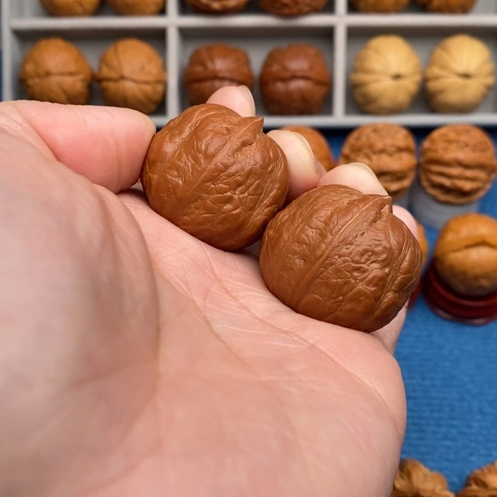 文玩核桃把件精品小手捻