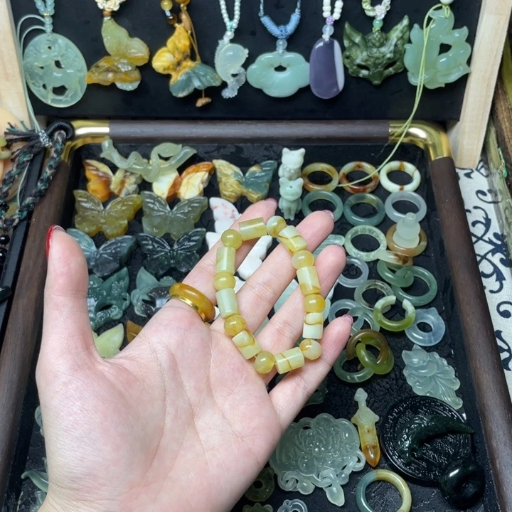 蛇纹石玉未镶嵌颈饰福利
