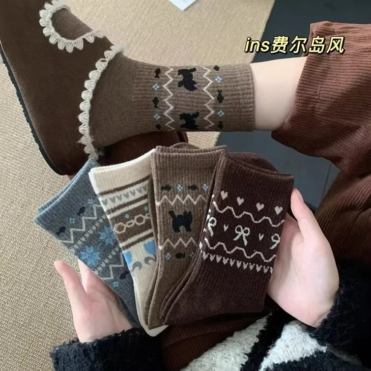 费尔岛中筒袜子女款秋冬可爱保暖复古日系ins圣诞春秋提花堆堆袜