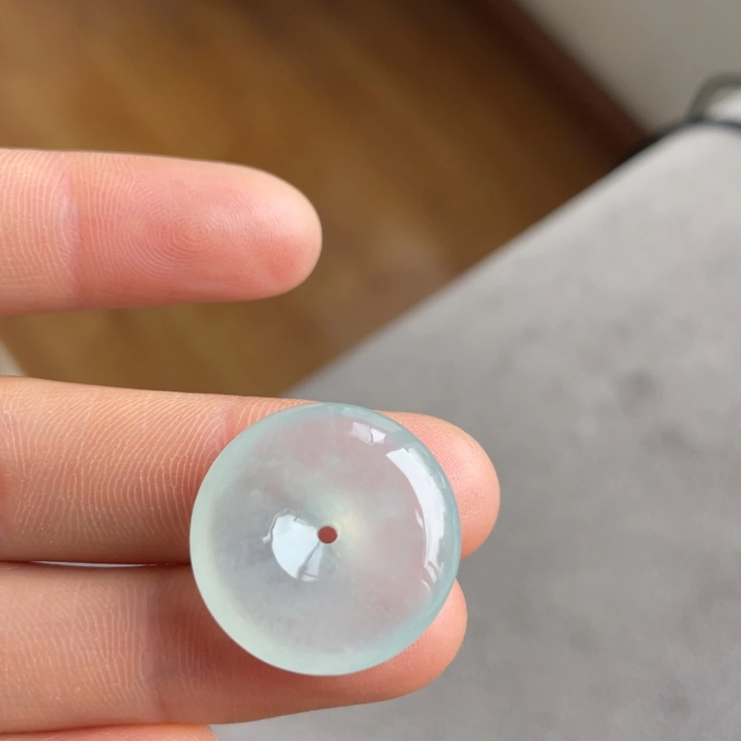 翡翠未镶嵌颈饰冰晴