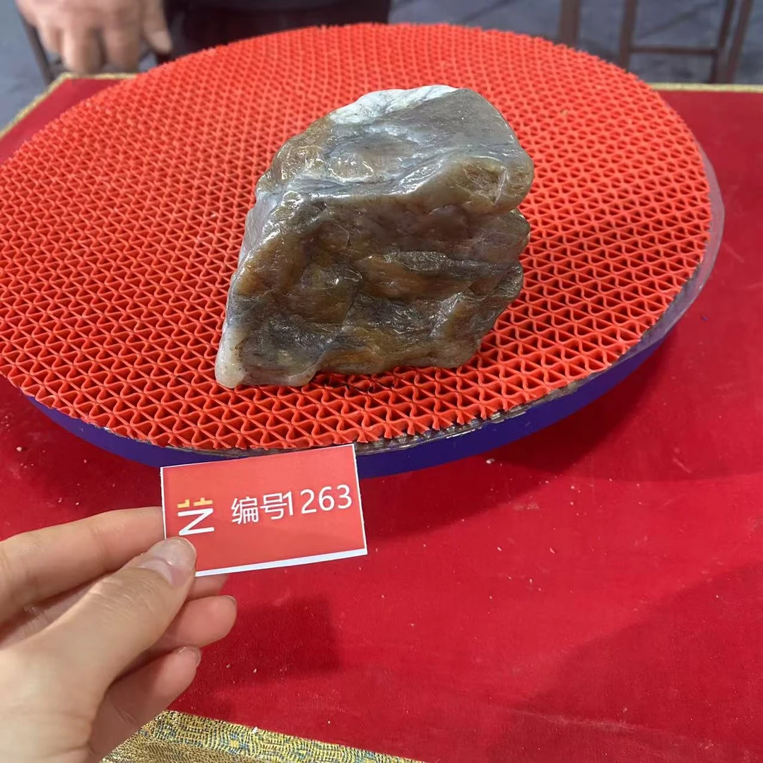 新疆玉料原石发一件编号1263