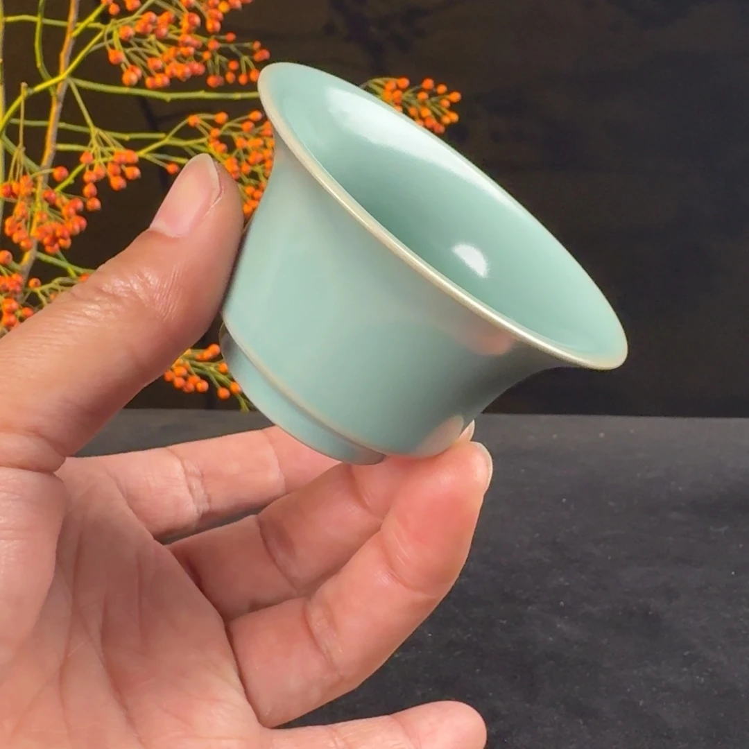 摆件汝瓷天青小马蹄杯