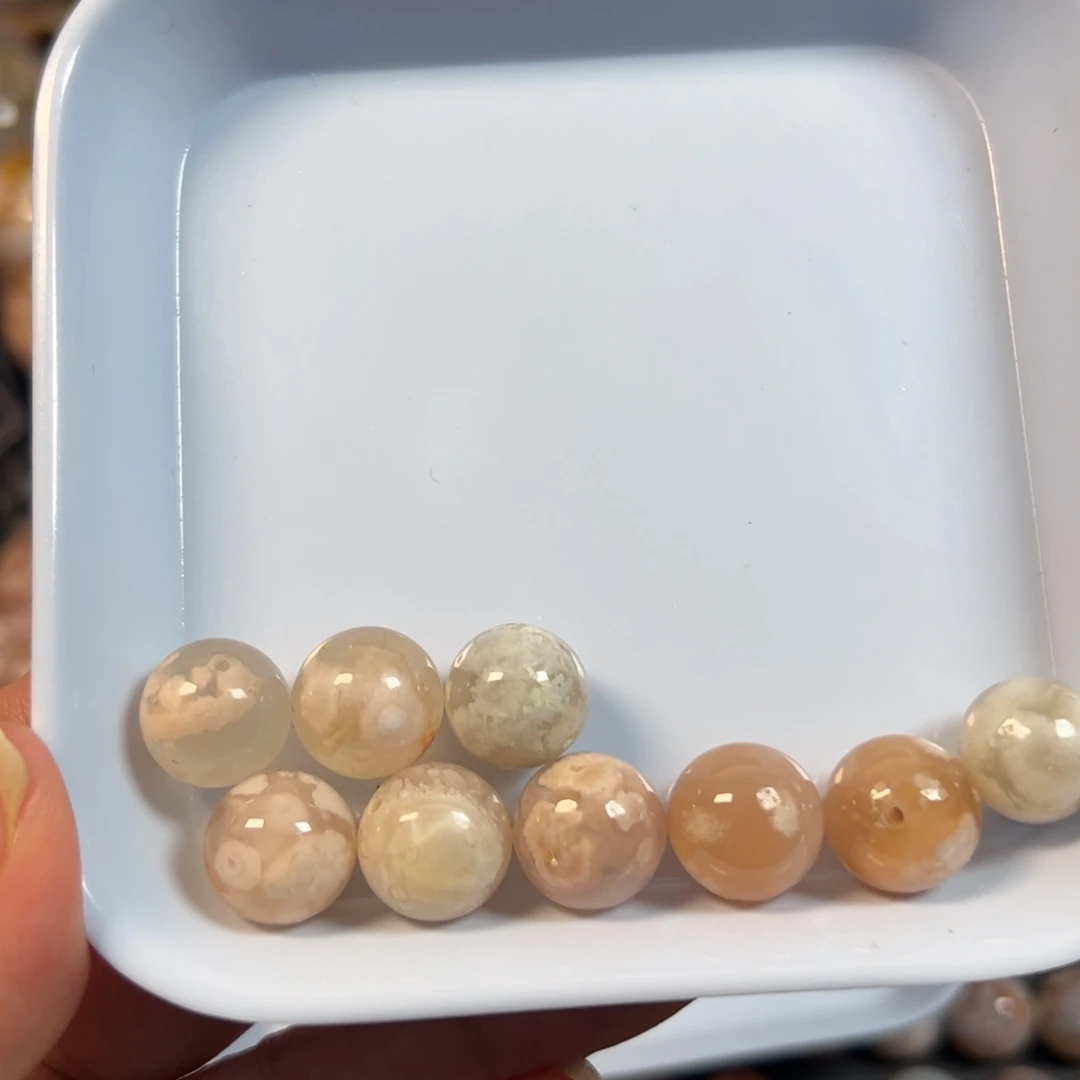 未镶嵌玛瑙/玉髓珠宝半成品董**洁