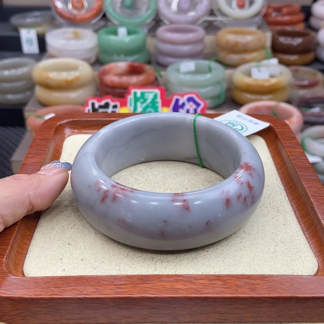 石英岩玉手镯未镶嵌