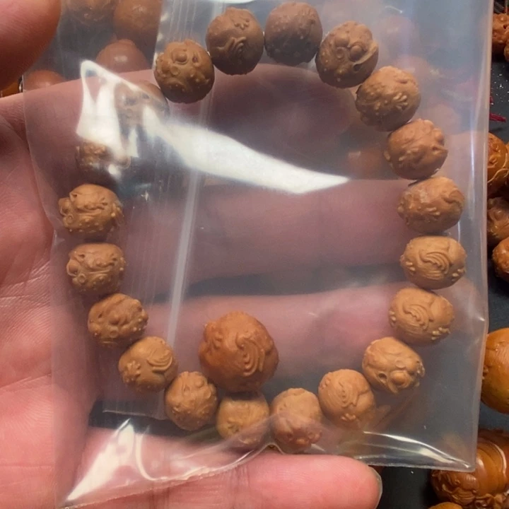 清***鱼手串/手链橄榄核金蟾手串