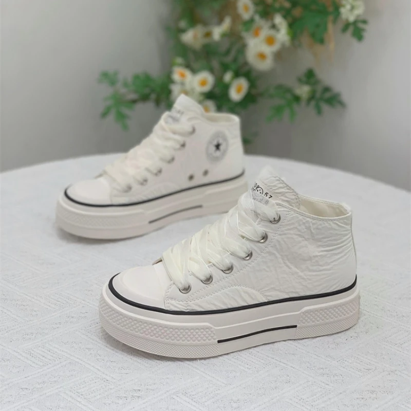 高帮鞋女2025新款百搭小白鞋休闲时尚韩版透气韩版小众厚底板鞋子
