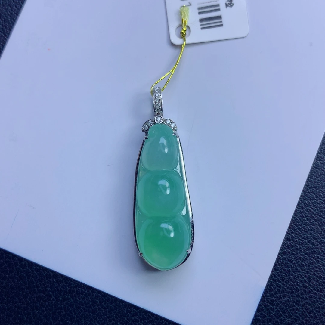 颈饰未镶嵌翡翠福豆
