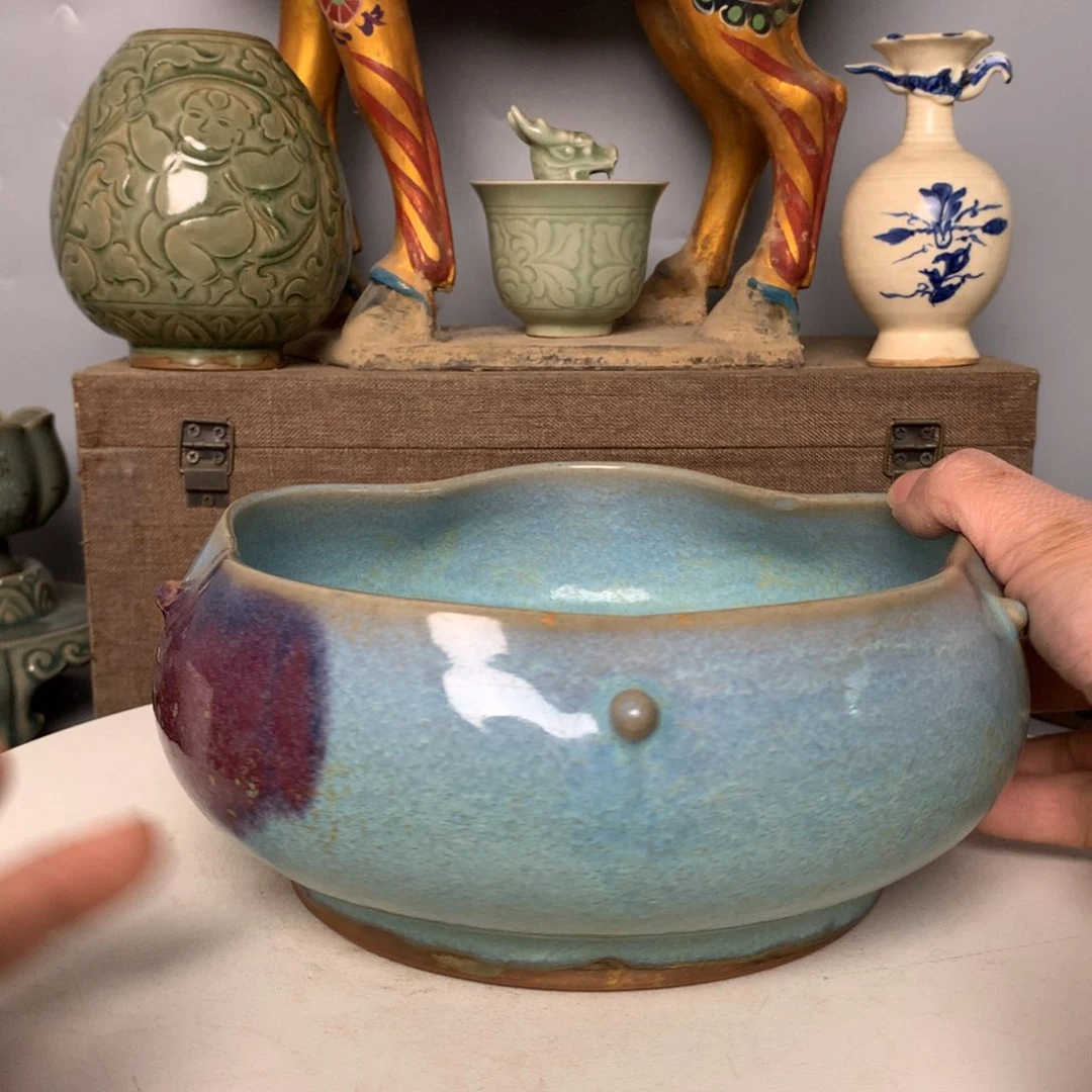 摆件钧窑瓷器瓷器上分享了