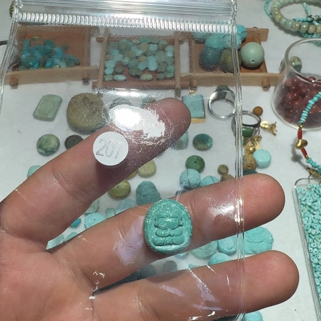 南红玛瑙未镶嵌珠宝奇石