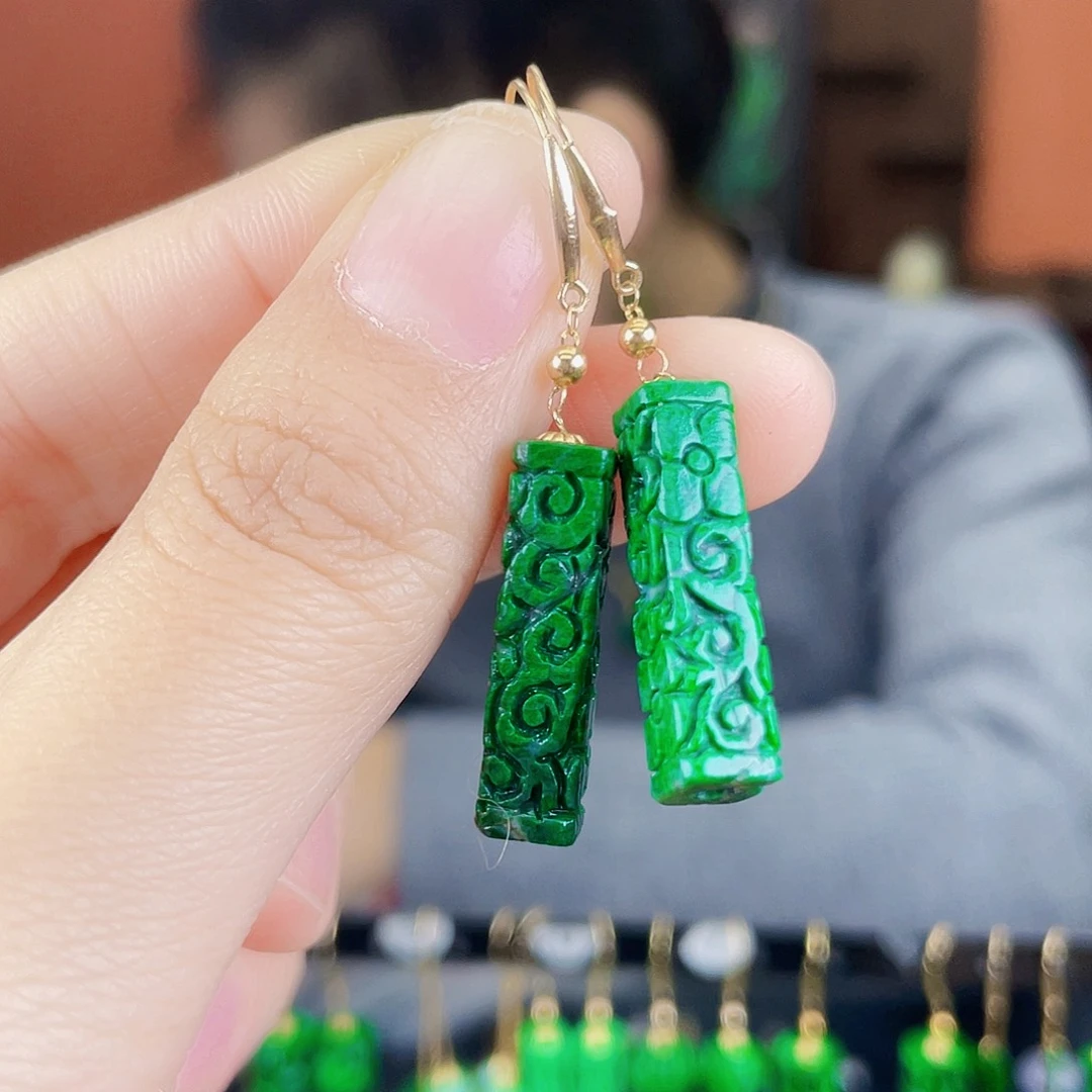 翡翠18K金镶嵌耳饰