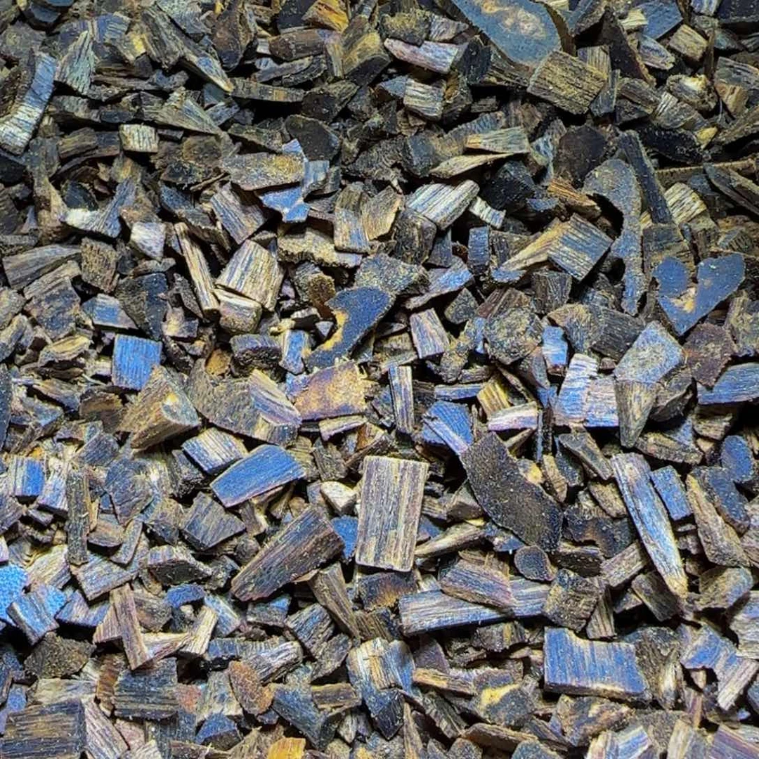 沉香手把件？沉香奇楠沉水碎料100克