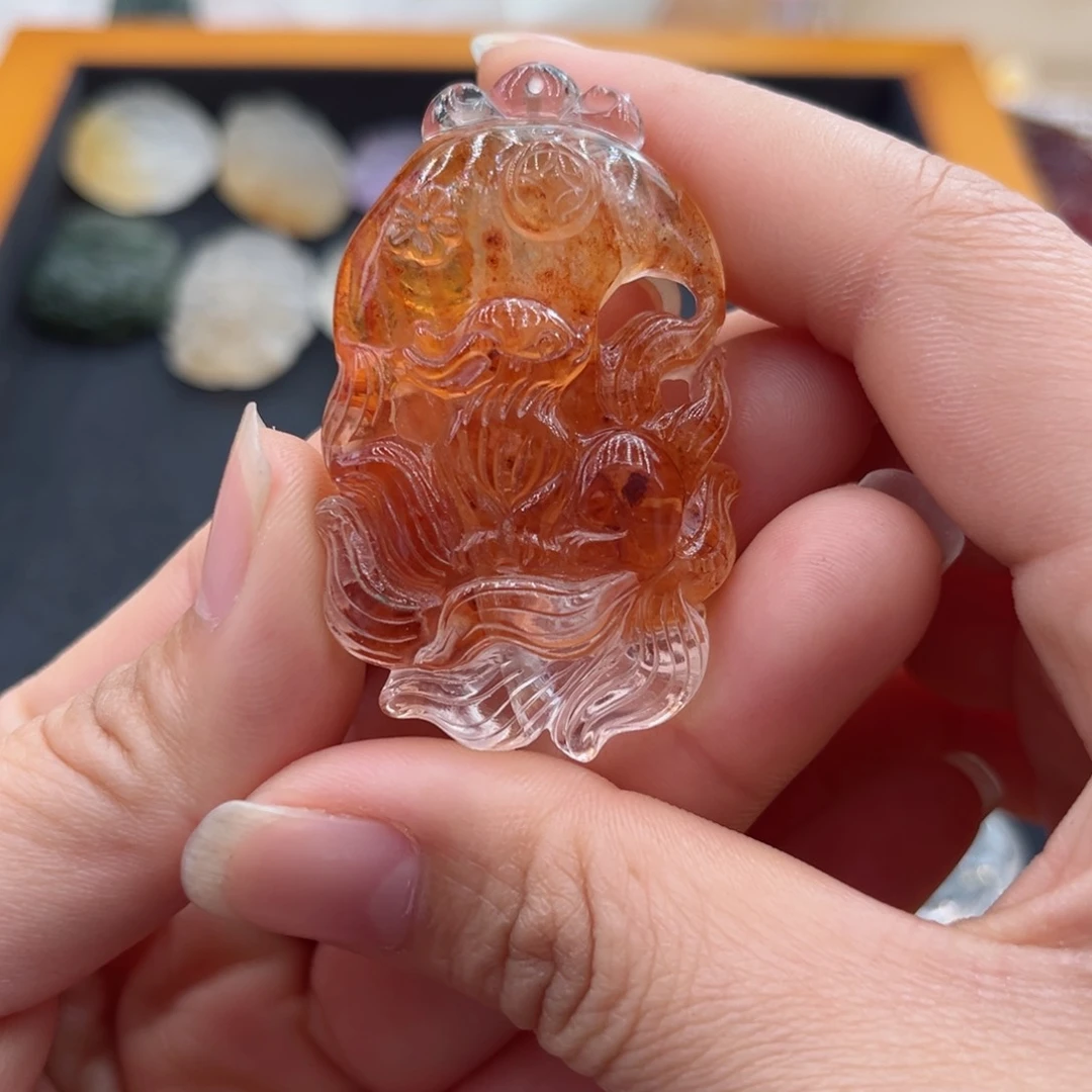 水晶颈饰未镶嵌r****）胶花九尾62