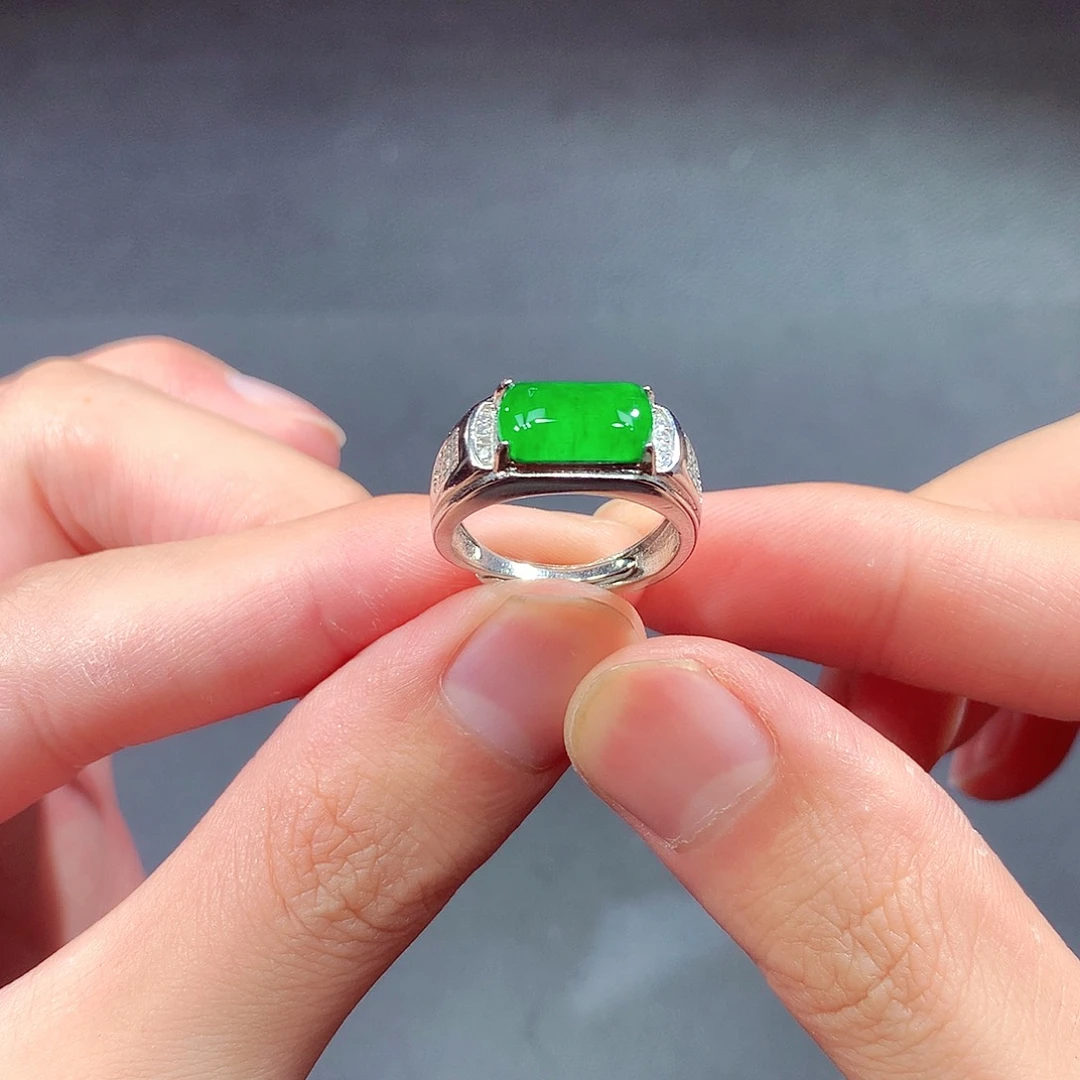 翡翠戒指未镶嵌翡翠