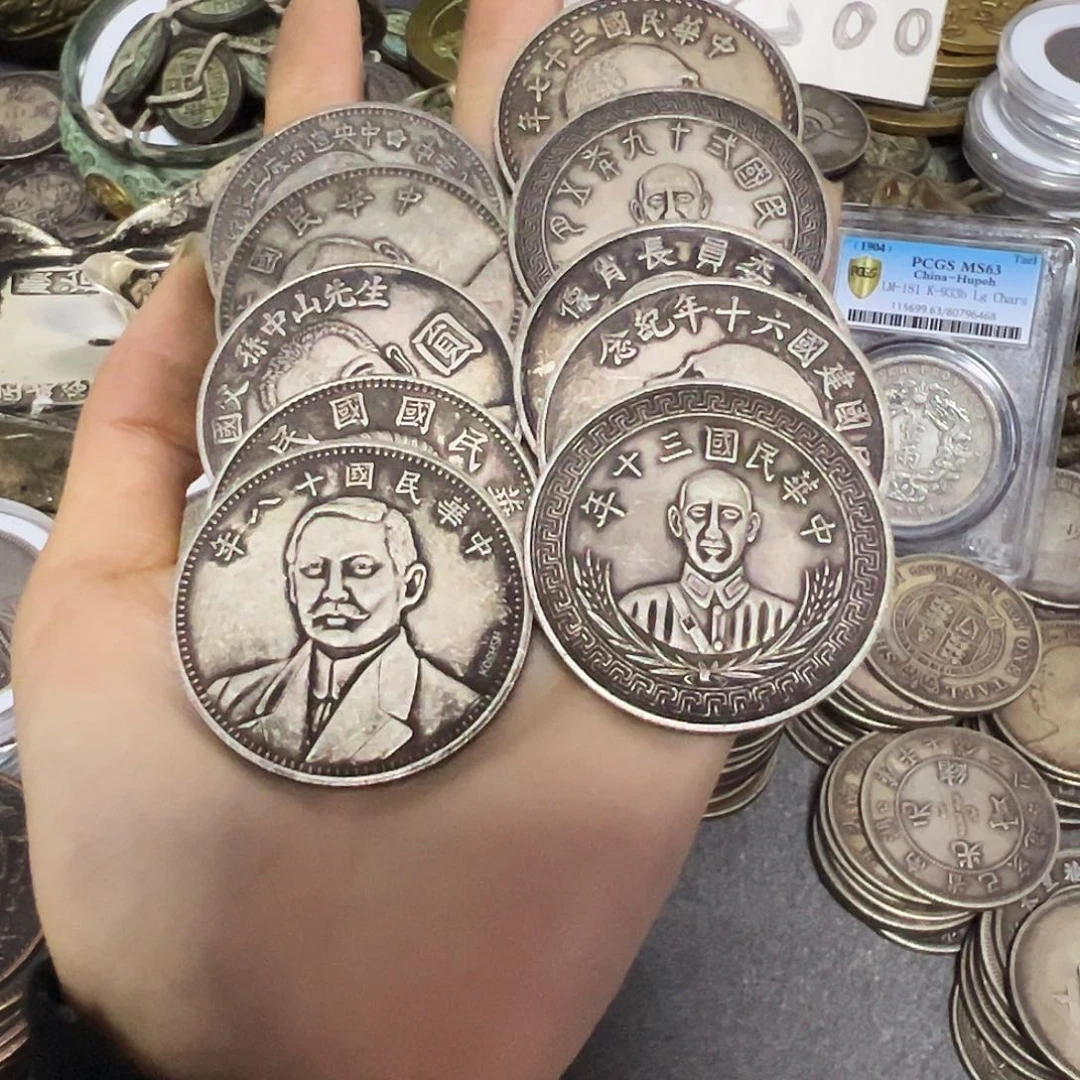 金属复古风格人物