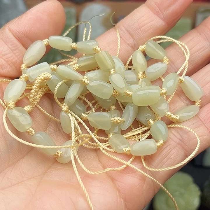 清***8和田玉（糖玉）未镶嵌手链