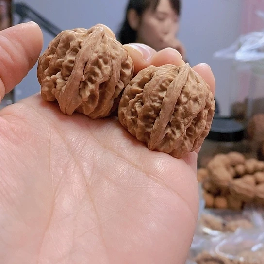 【闪购商品】把件文玩核桃34.5平谷方块修