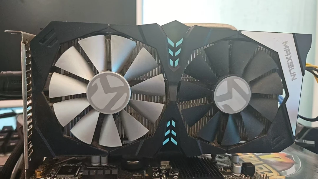 9新 MAXSUN/铭瑄 华硕技嘉七彩虹铭瑄GTX1050-2G品牌随机发
