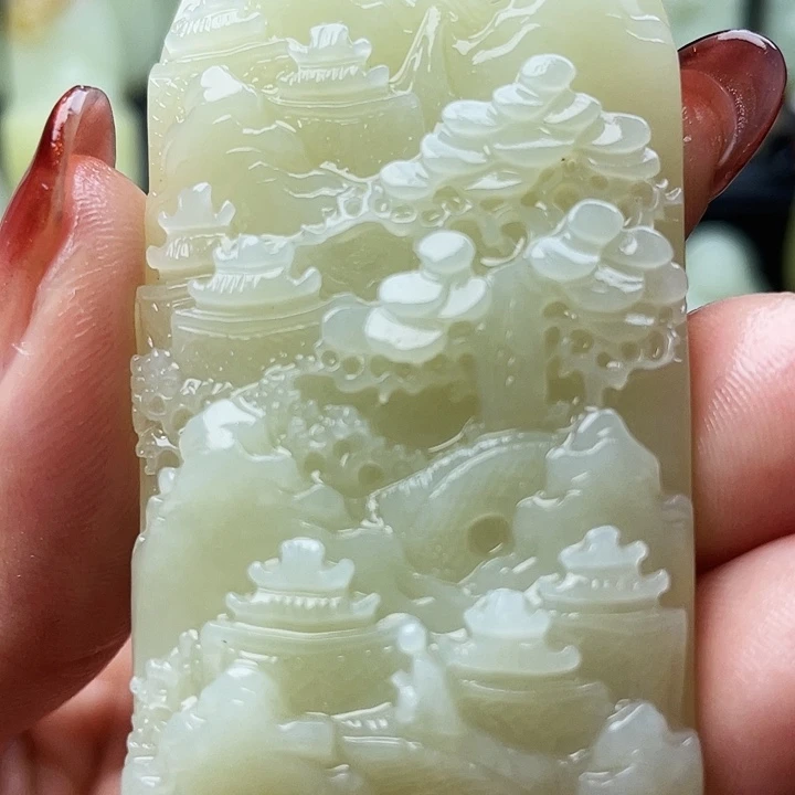 和田玉（糖玉）未镶嵌颈饰