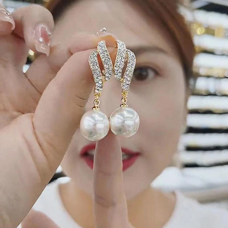 合金耳饰 轻奢潮时尚名媛风独特设计耳钉女珠珠耳环新款气质网红