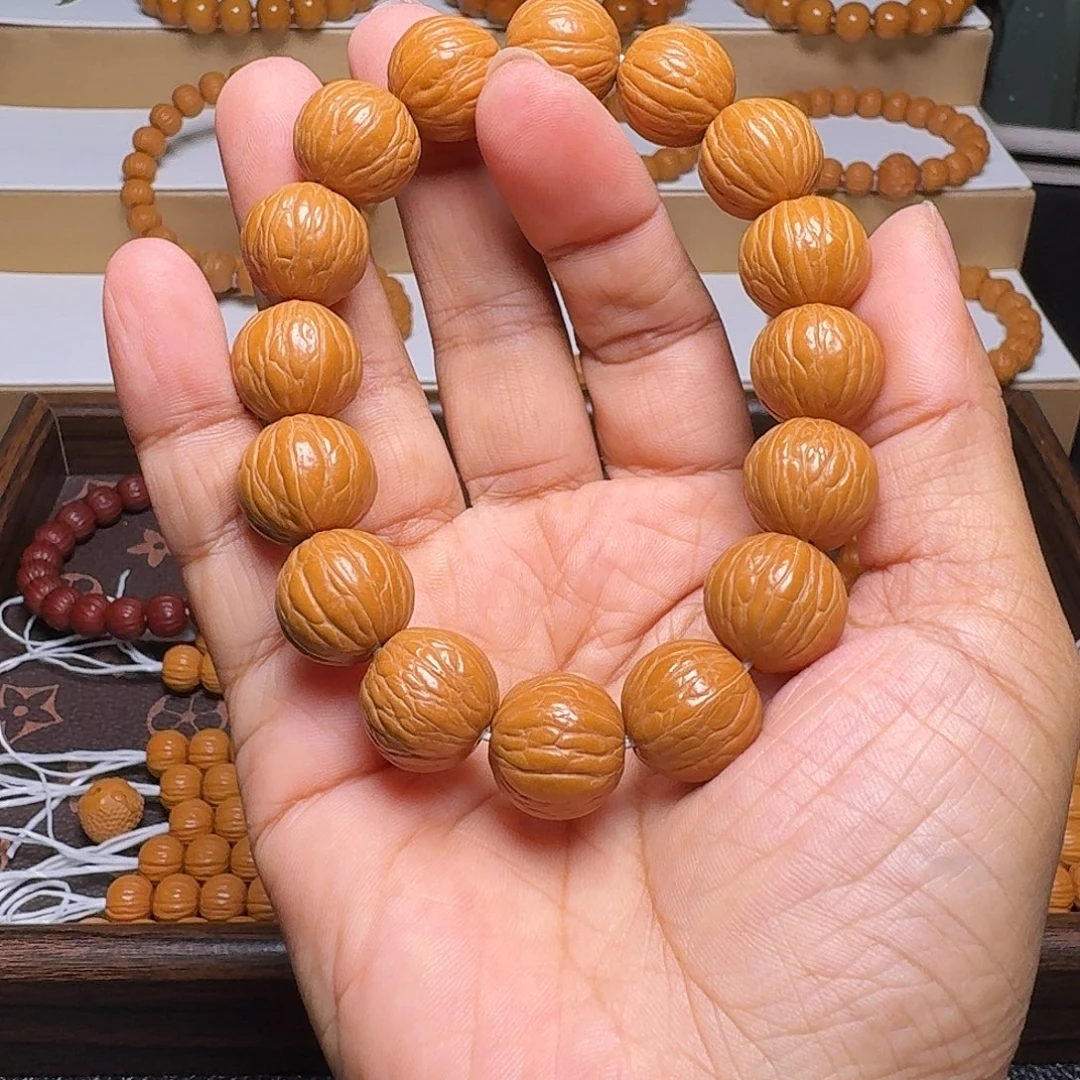 风***虹手串猴头核桃聚宝盆