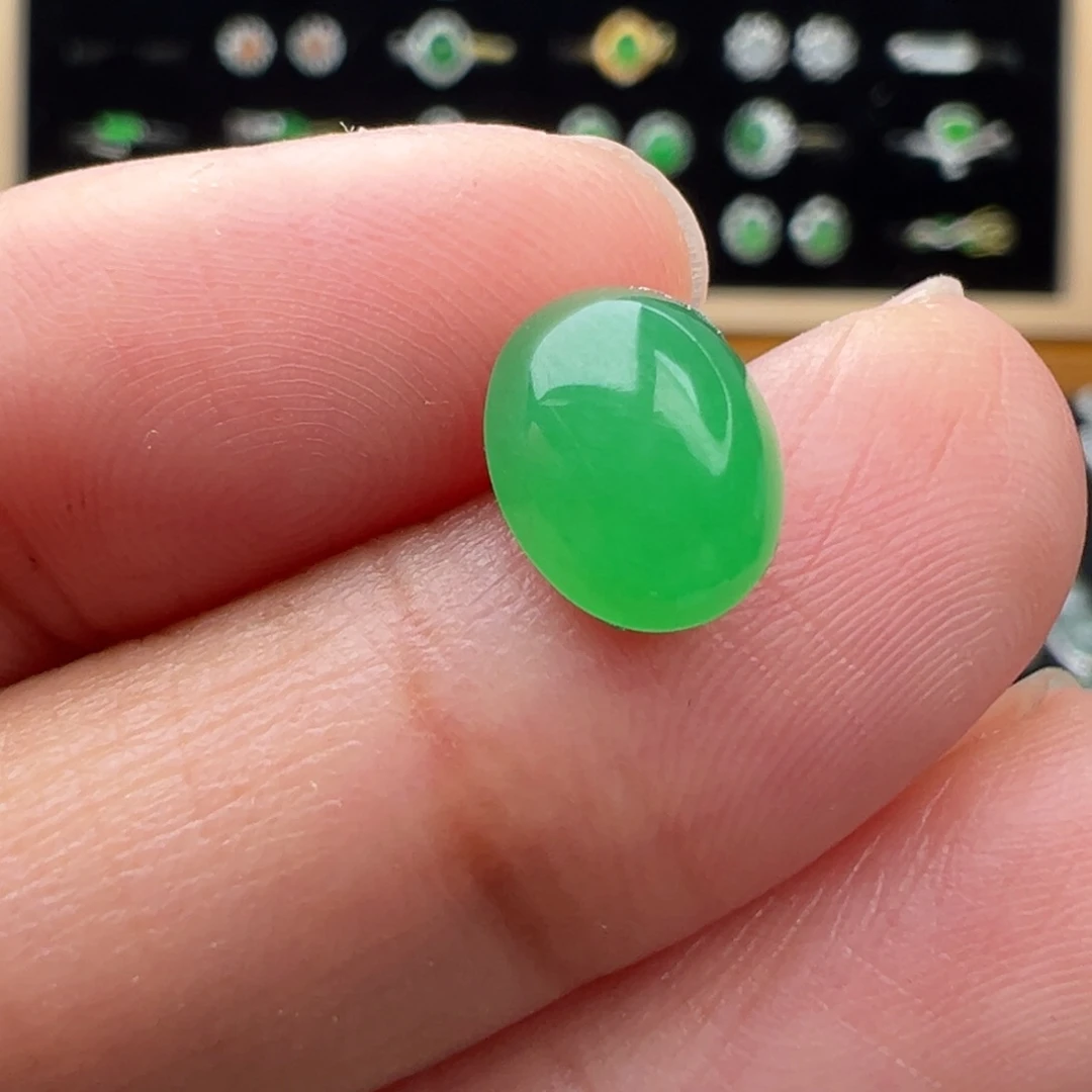 翡翠未镶嵌颈饰蛋9.2