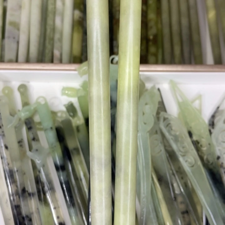 蛇纹石玉未镶嵌发饰