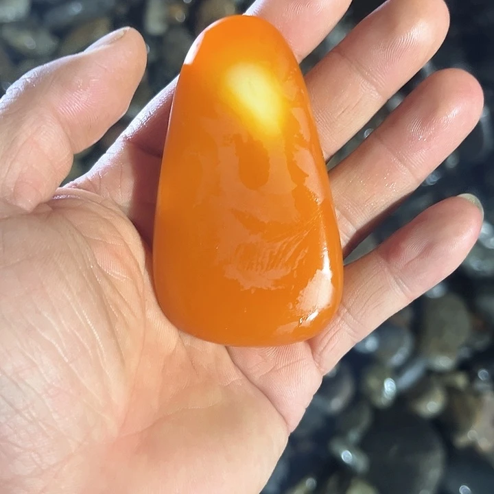 未镶嵌和田玉（糖玉）挂件