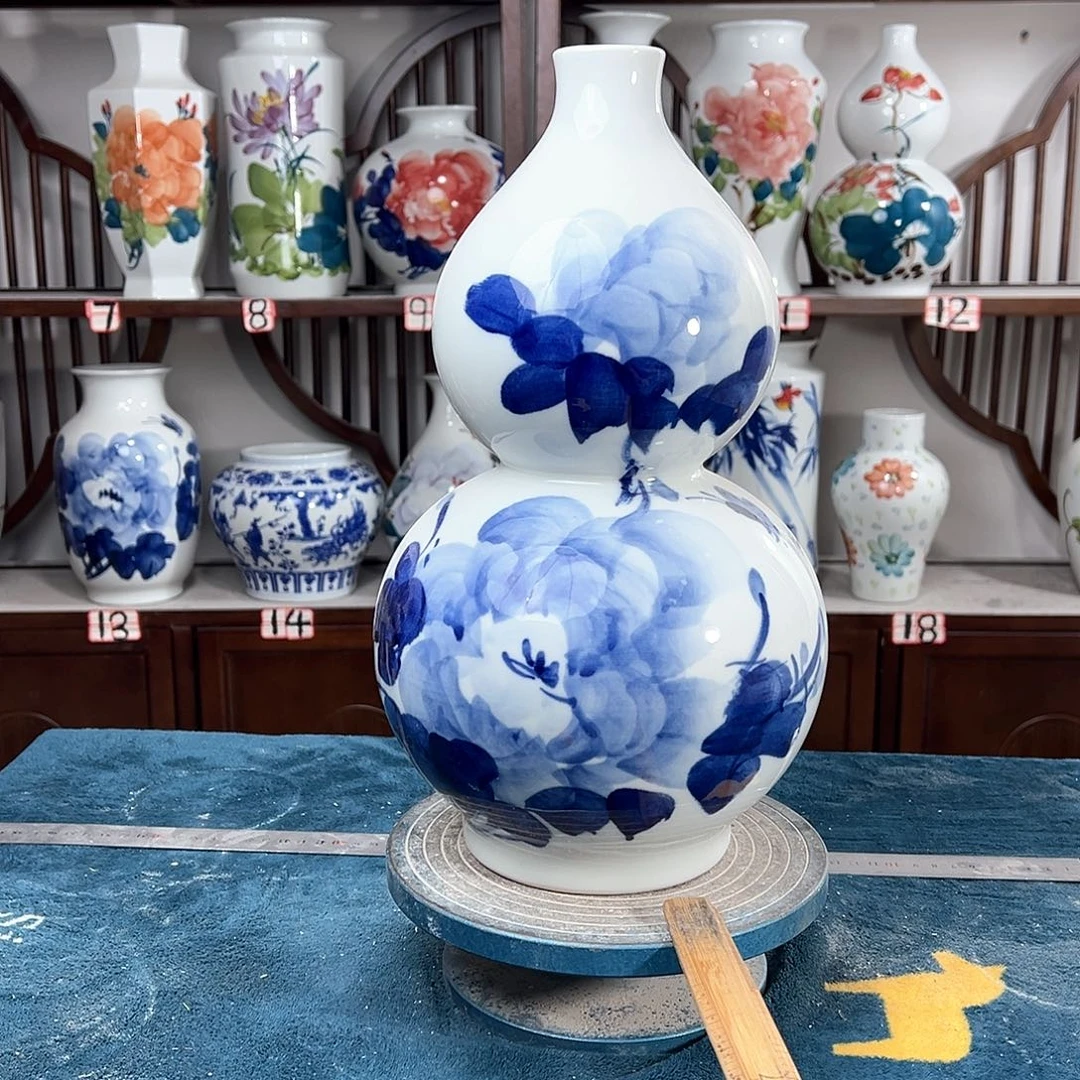 摆件景德镇陶瓷葫青牡