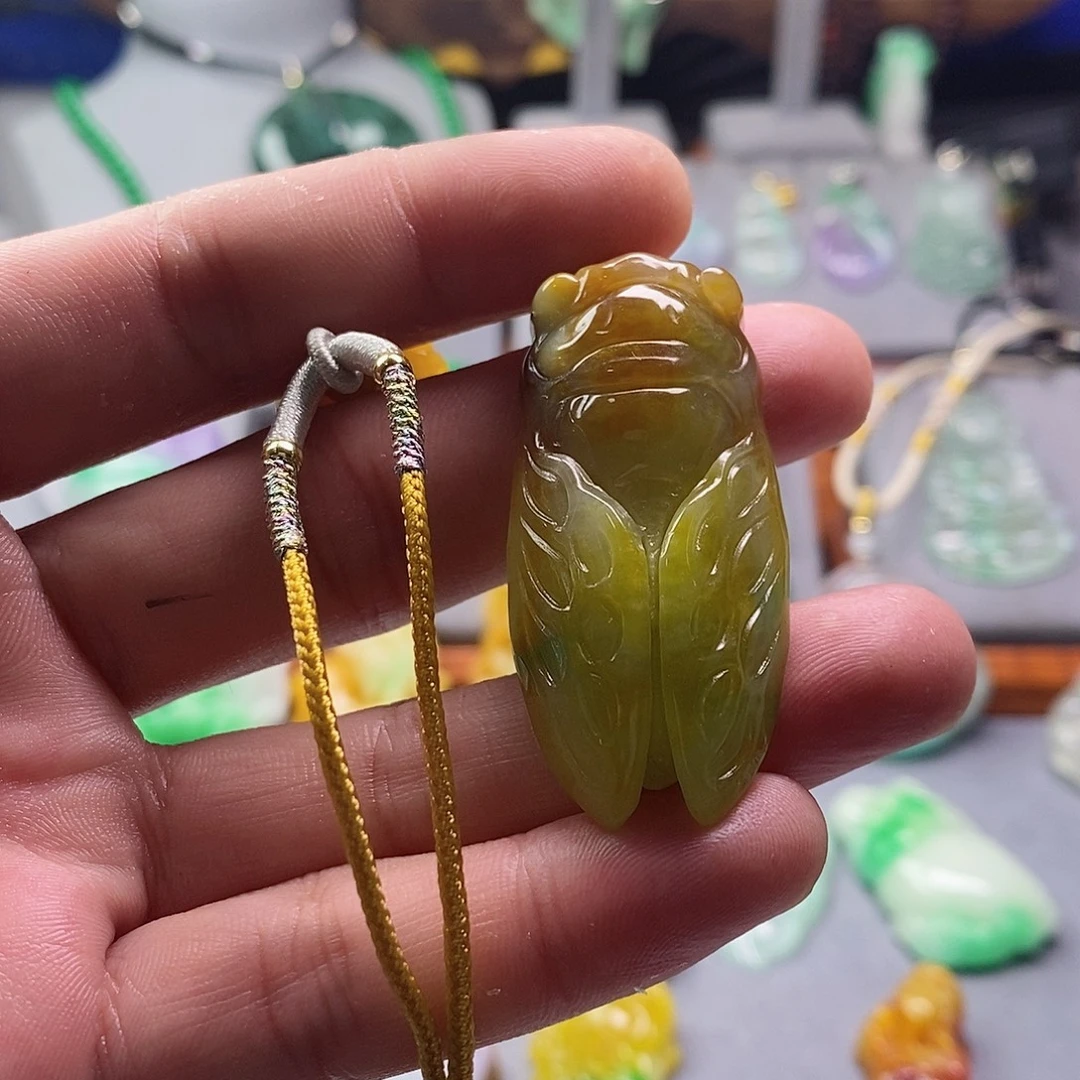 梦***人翡翠未镶嵌吊坠(赠链)