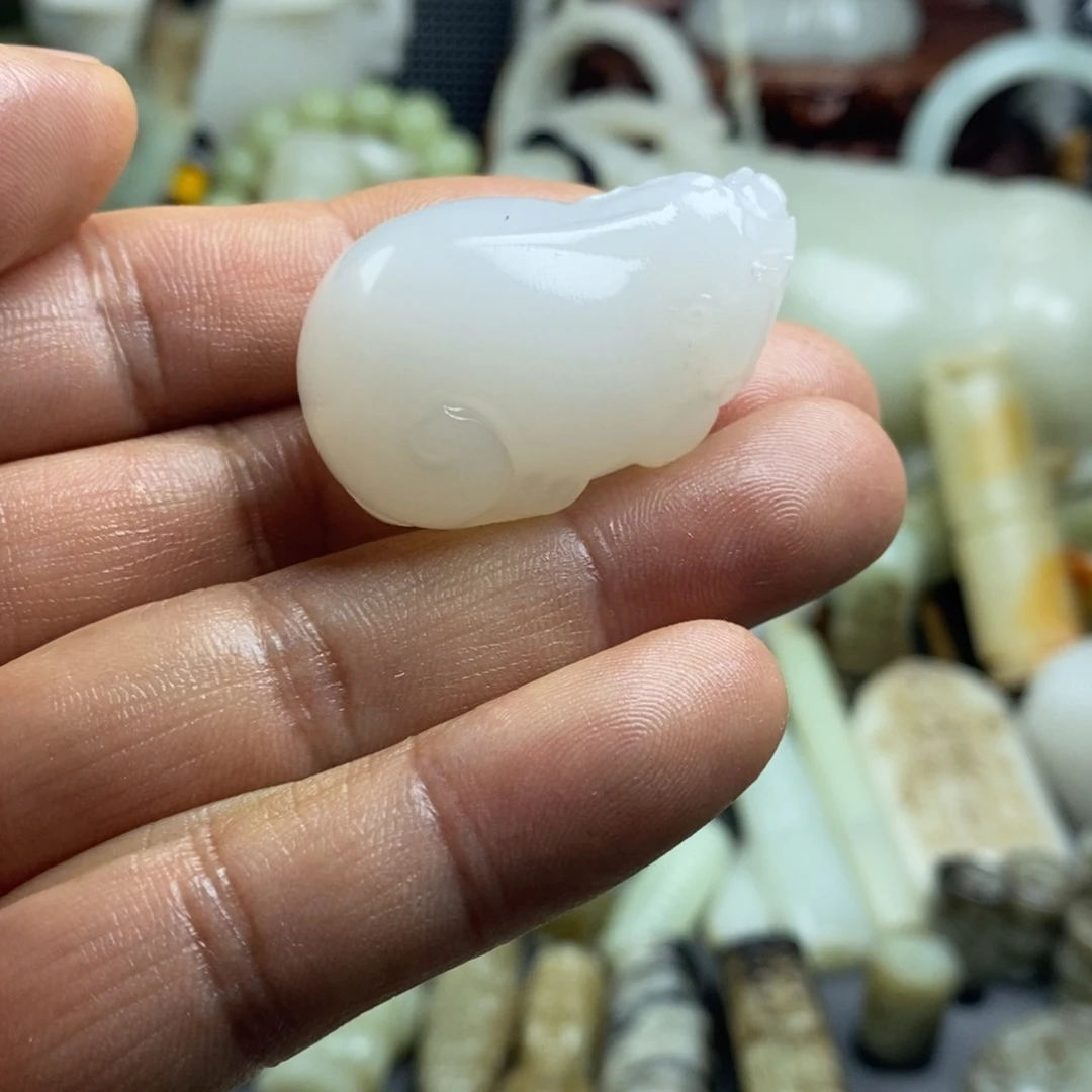 和田玉（糖玉）未镶嵌颈饰