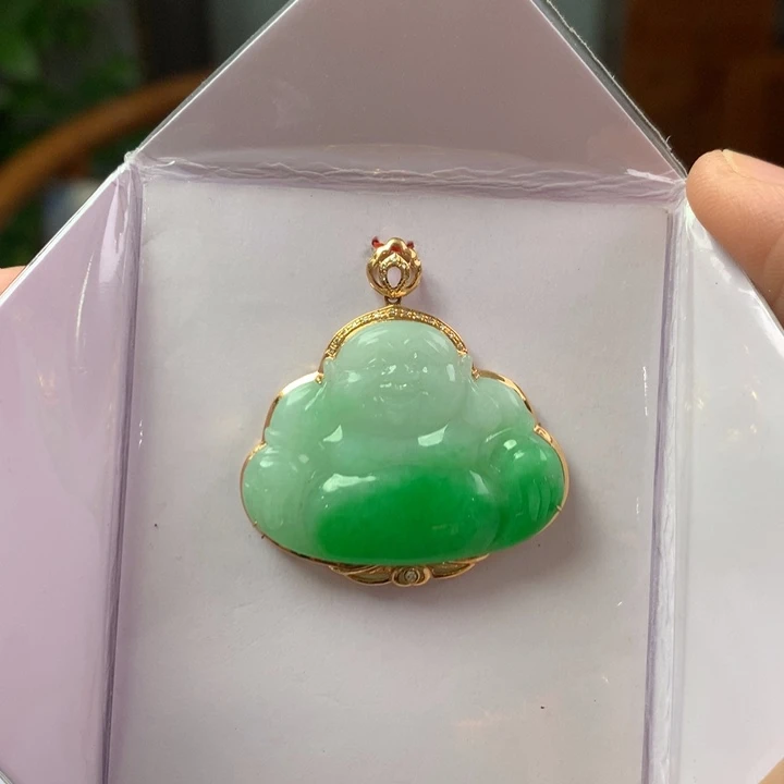 翡翠18K金镶嵌颈饰翡翠吊坠