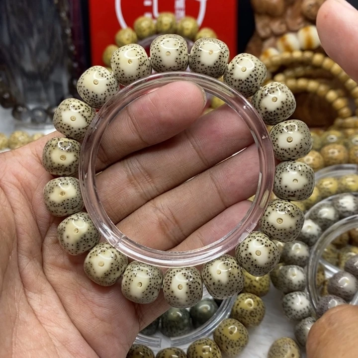 黑***。手串星月菩提13卡芝兰大眼睛