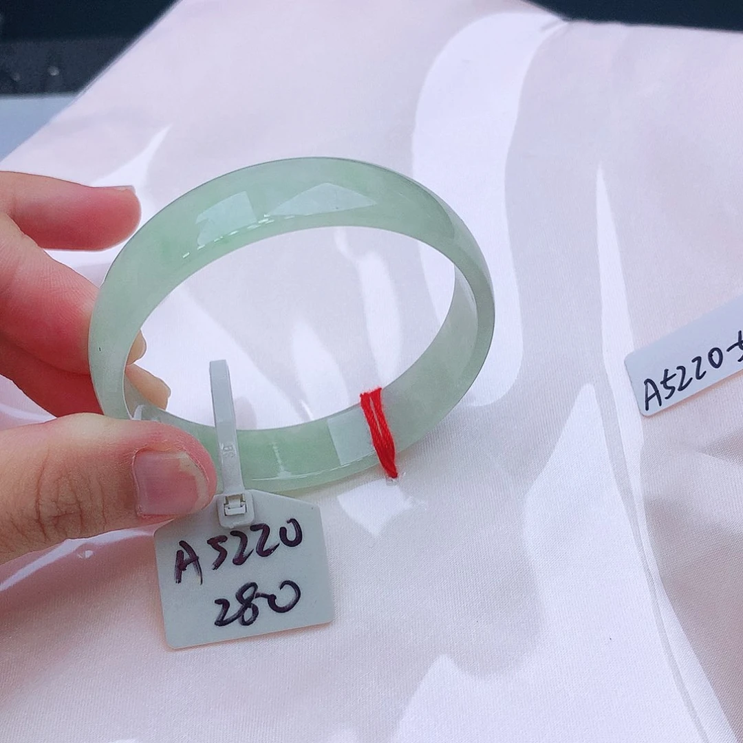 未镶嵌手镯翡翠翡翠