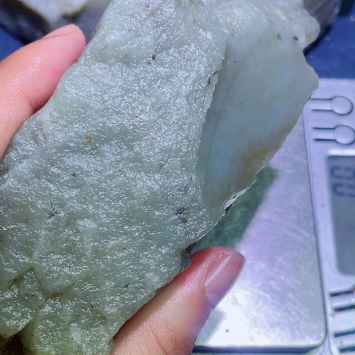 和田玉（糖玉）未镶嵌珠宝半成品