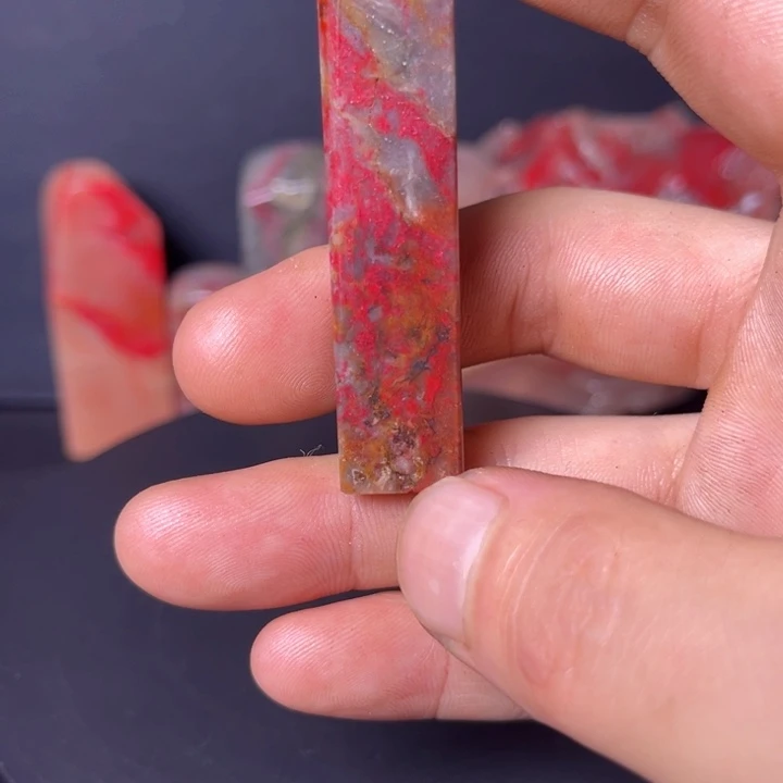 昌化石昌化鸡血石