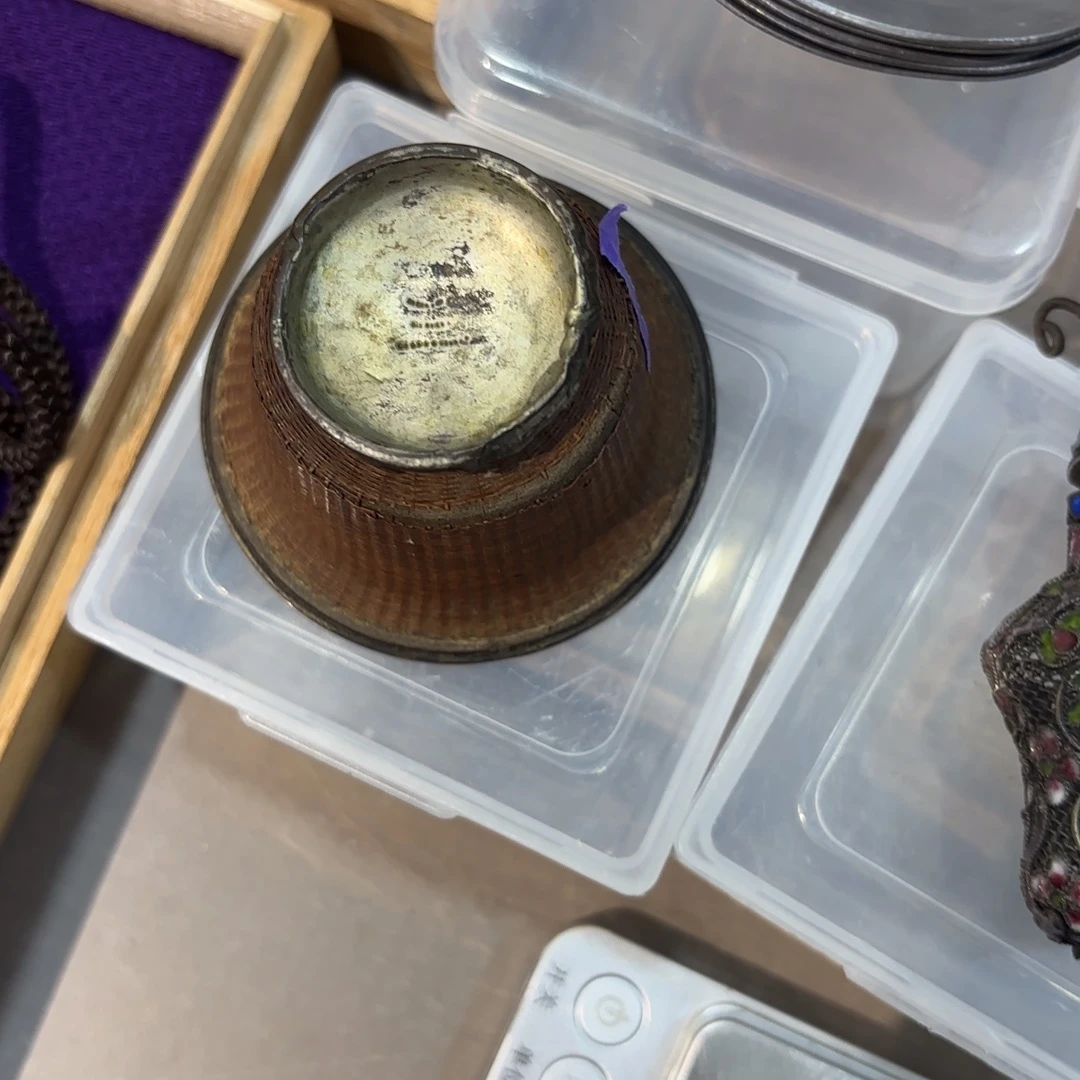 富***滚非常喜欢这个瓷器