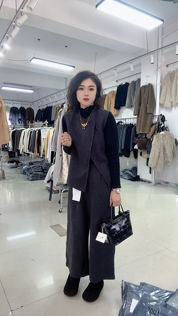 时尚气质马甲阔腿裤套装女春秋新款显瘦设计感