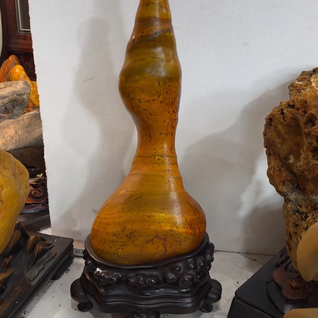 用***2藏瓷奇石上一个大