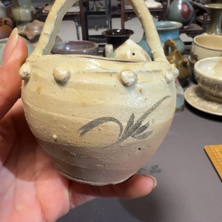 摆件时观收藏，亏本冲量