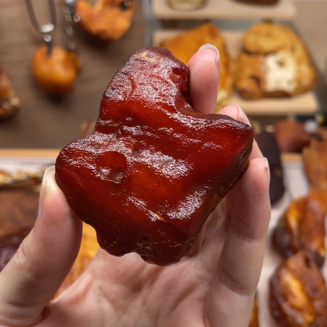 琥珀未镶嵌珠宝奇石