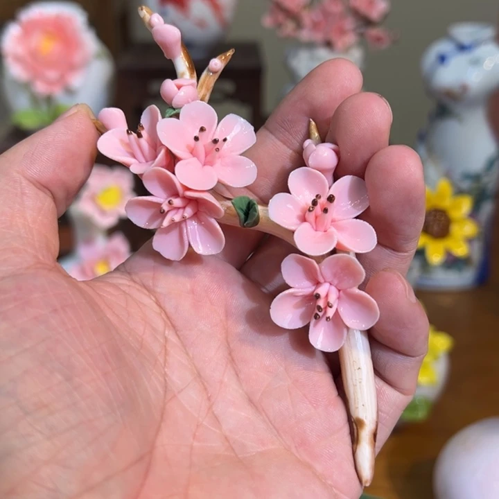 手工精致陶瓷摆件