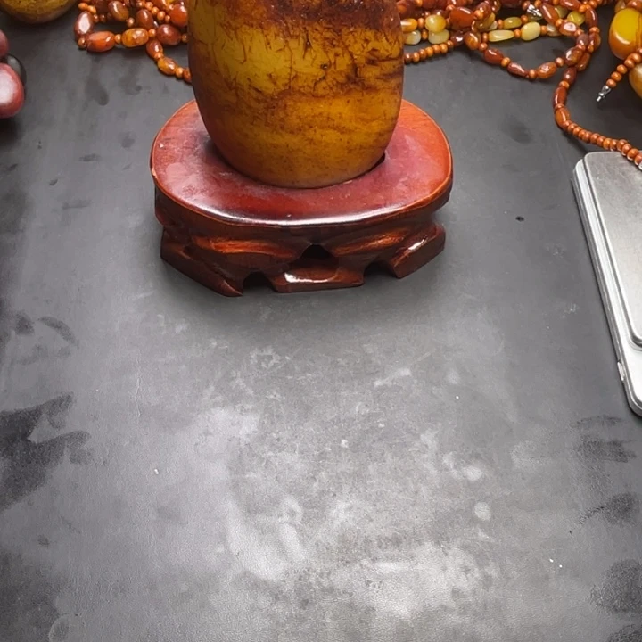 万***堂和田玉未镶嵌颈饰