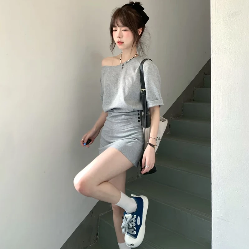 2025新款设计感短款收腰斜肩短袖上衣半身裙短裙韩系运动休闲套装